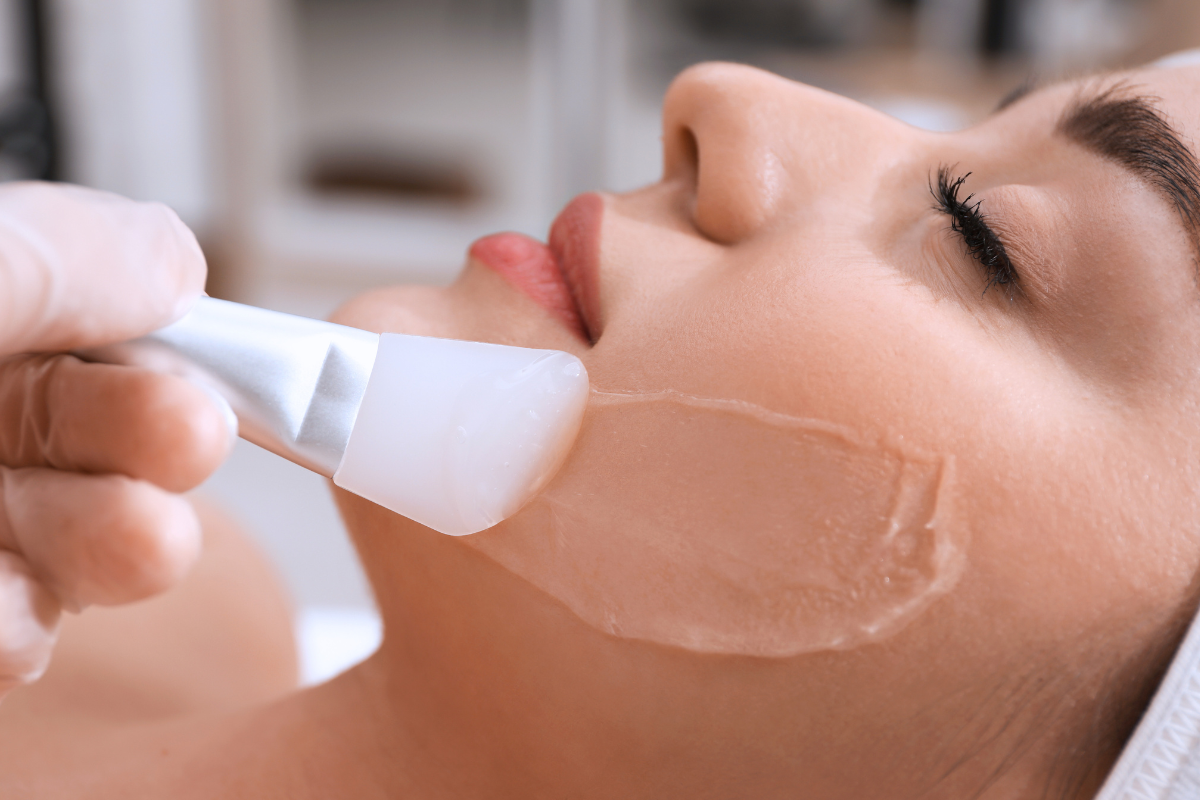 Fruchtsäure Peeling bei Zauberhaft Kosmetik zur Hautverfeinerung